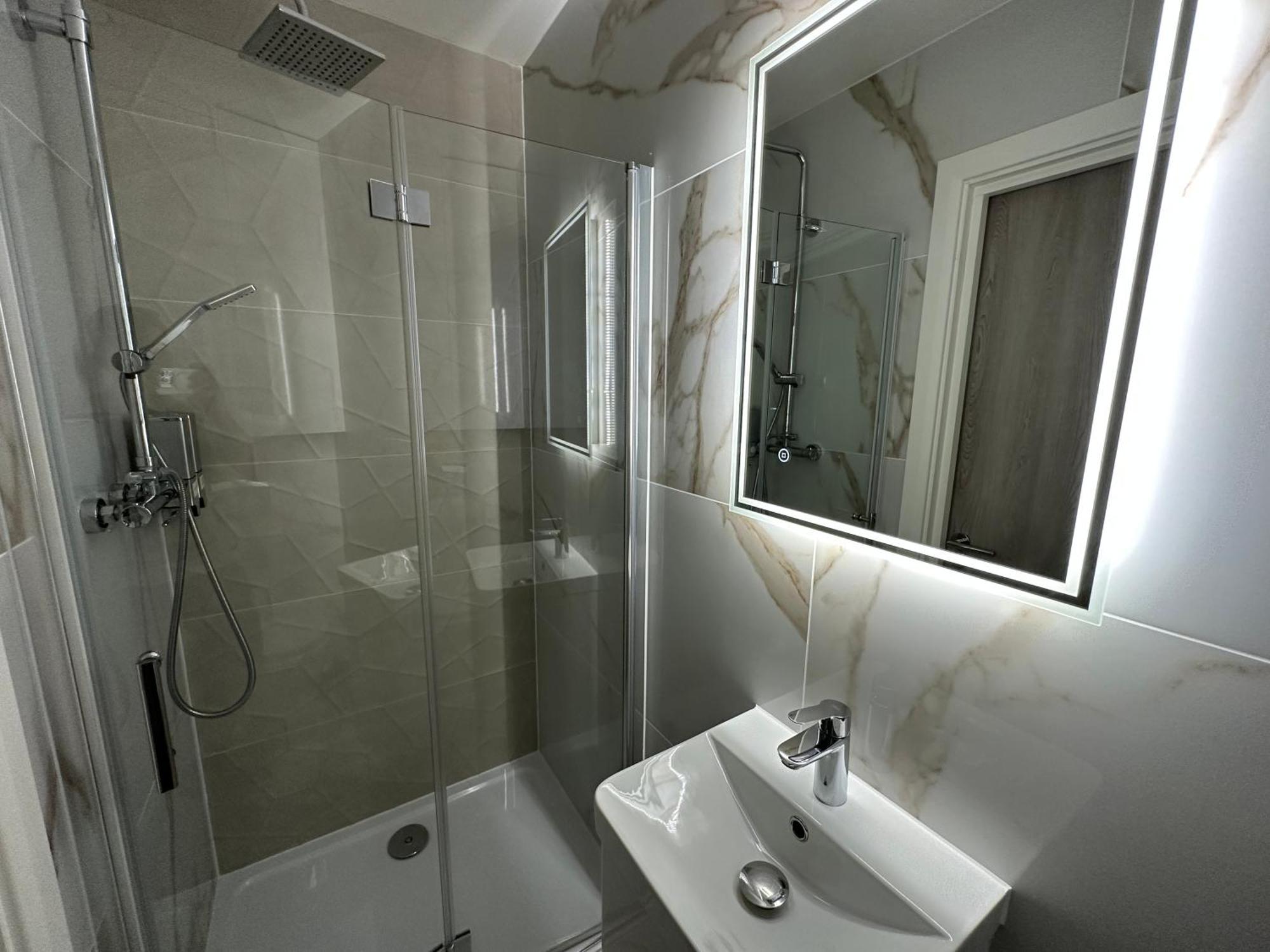 Luxury 2 Bedrooms - 2 Bathrooms - F5 Londra Esterno foto